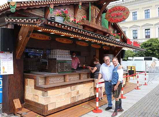 "Sommer in der Stadt" Robby's Bierstüberl mit Augustiner-Biergarten bei "Sommer in der Stadt" auf dem Wittelsbacher Platz (©Foto. Martin Schmitz)